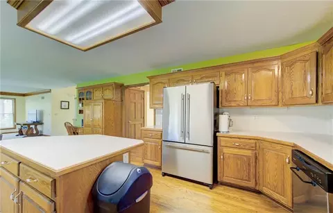 Kitchen - 2904 SW 13th St, Lees Summit, MO 64081 photo 3 of 5