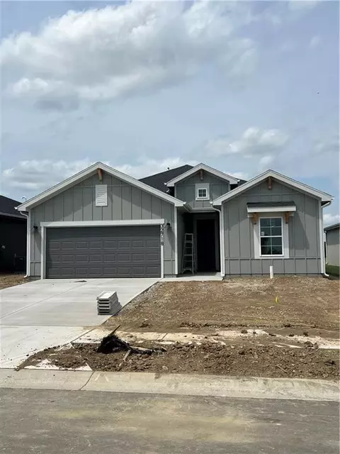 32718 W 176th Ter, Gardner, KS 66030