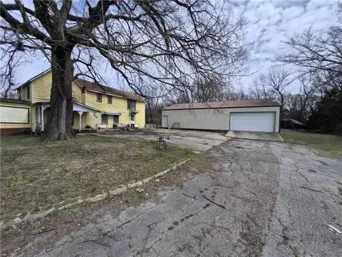 10823 Harper Rd, Fredonia, KS 66736