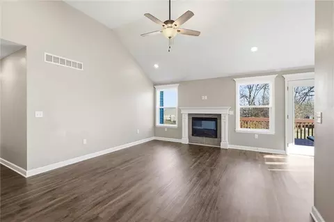 Living - 1219 Cherry St, Warrensburg, MO 64093 photo 2 of 5