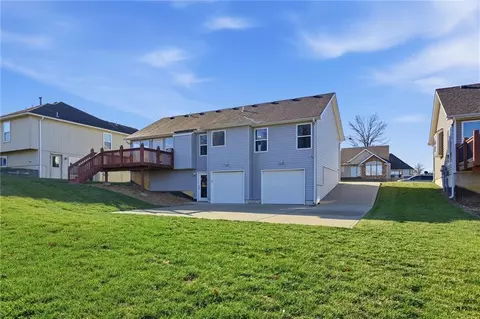 Exterior - 1219 Cherry St, Warrensburg, MO 64093 photo 6 of 7