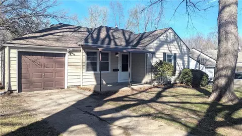 11108 E 57th St, Raytown, MO 64133