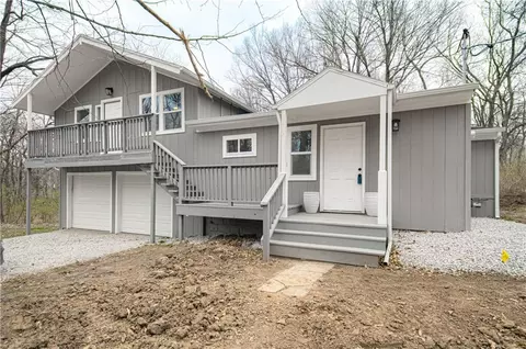 6000 NE 52nd St, Kansas City, MO 64119