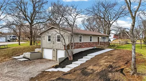 23718 S State Route 291 Hwy, Harrisonville, MO 64701