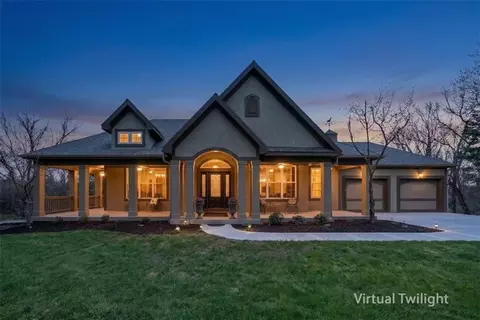 9885 Edgerton Rd, De Soto, KS 66018