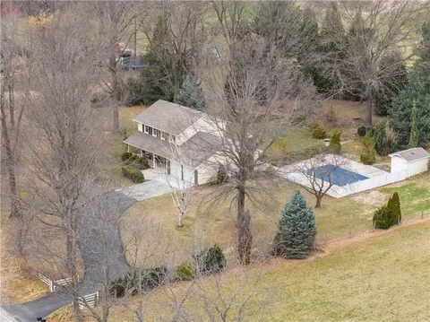 26612 E Blue Mills Rd, Sibley, MO 64088