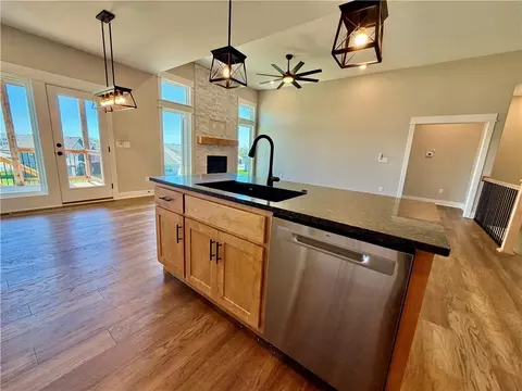 Kitchen - 1925 Longview Dr, Liberty, MO 64068 photo 4 of 4