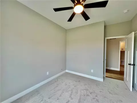 Bedroom - 1925 Longview Dr, Liberty, MO 64068 photo 6 of 12