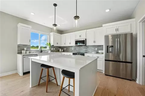 Kitchen - 1201 Sendera Trl, Raymore, MO 64083 photo 4 of 4