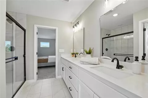 Bath - 1201 Sendera Trl, Raymore, MO 64083 photo 1 of 5
