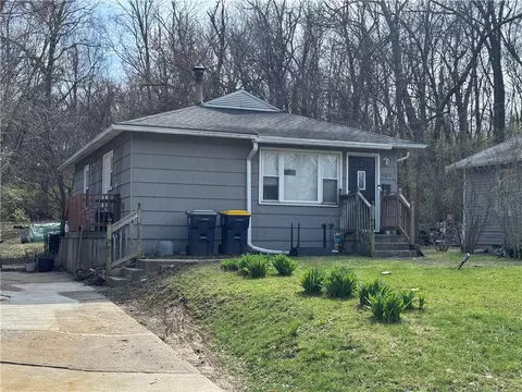 4323 Towers Rd, Kansas City, MO 64130