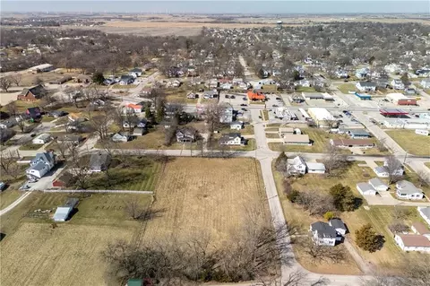 S Market Lot 2 Street, Maryville, MO 64468