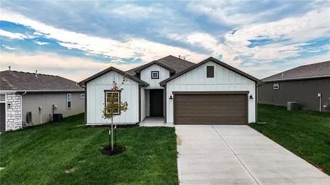 32735 W 176th Ter, Gardner, KS 66030