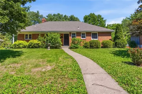 6305 Ralston Ave, Raytown, MO 64133