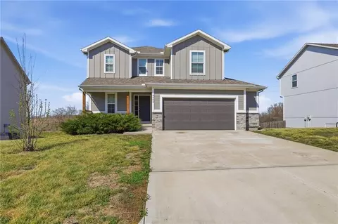 9800 E 219th Cir, Peculiar, MO 64078
