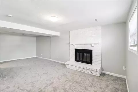 Living - 809 Mulberry St, Lees Summit, MO 64086 photo 12 of 13