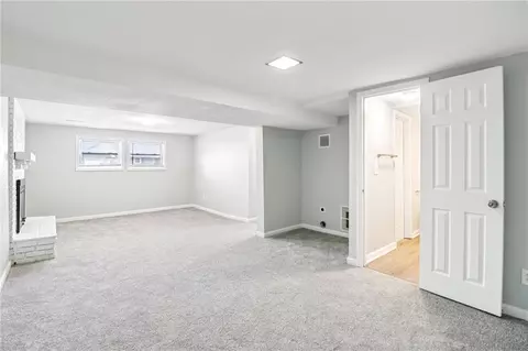 Living - 809 Mulberry St, Lees Summit, MO 64086 photo 13 of 13