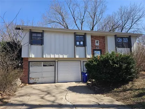 1632 S Kenwood St, Olathe, KS 66062