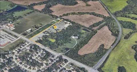 1350 NE Colbern Rd, Lees Summit, MO 64086 photo 4