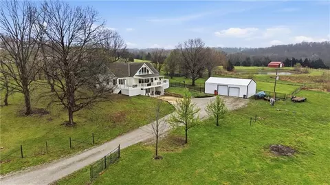 36903 E Church Rd, Oak Grove, MO 64075