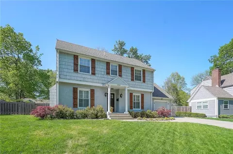 2114 W 79th Ter, Prairie Village, KS 66208