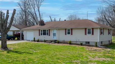27297 U Hwy, Sedalia, MO 65301