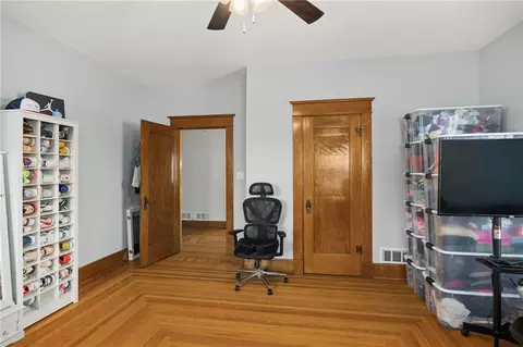 Bedroom - 200 E Berry St, Hamilton, MO 64644 photo 3 of 5