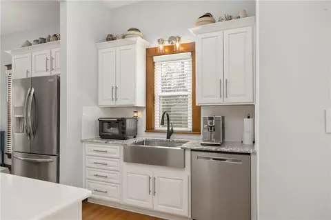 Kitchen - 200 E Berry St, Hamilton, MO 64644 photo 3 of 4