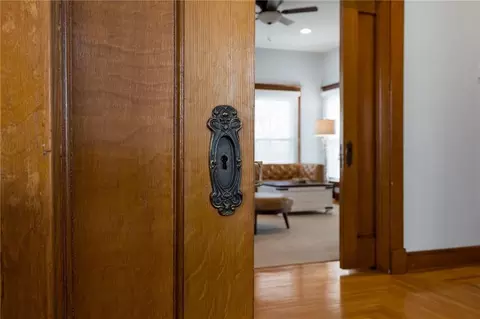 Entry Way - 200 E Berry St, Hamilton, MO 64644 photo 6 of 10