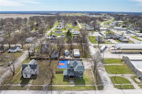 View/Area - 200 E Berry St, Hamilton, MO 64644 photo 1 of 5