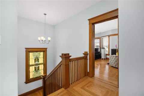 Entry Way - 200 E Berry St, Hamilton, MO 64644 photo 9 of 10