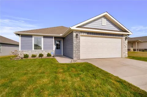 533 N Pear St, Gardner, KS 66030
