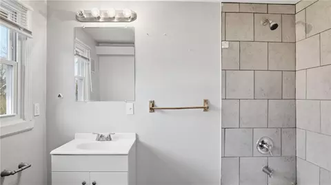 Bath - 1017 E Smith Ave, Independence, MO 64050 photo 1 of 2