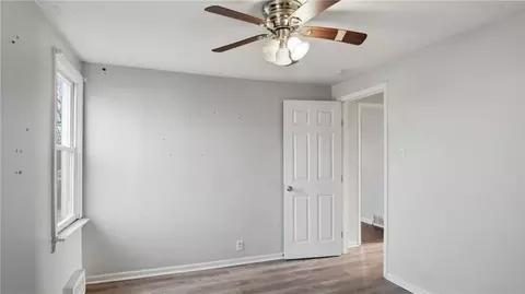 Bedroom - 1017 E Smith Ave, Independence, MO 64050 photo 5 of 5