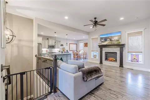 1506 Cross Creek Dr, Grain Valley, MO 64029