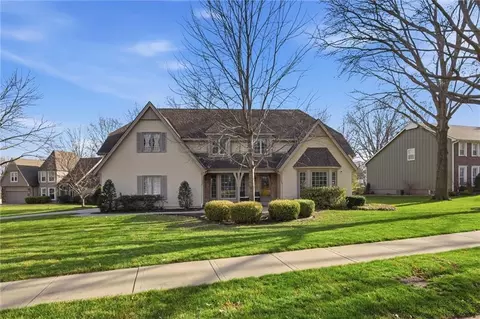 12333 Pembroke Ln, Leawood, KS 66209