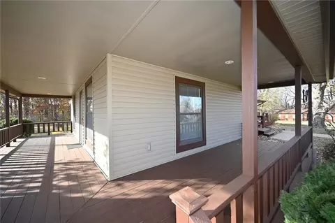 Exterior - 30704 Outerbelt Rd, Lees Summit, MO 64086 photo 11 of 26