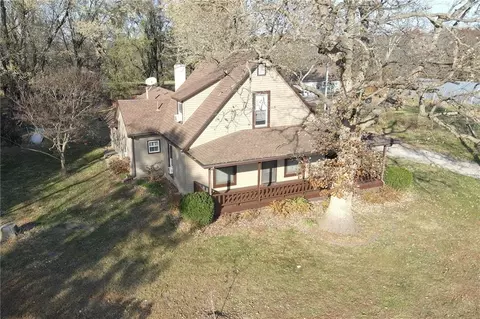Exterior - 30704 Outerbelt Rd, Lees Summit, MO 64086 photo 7 of 26