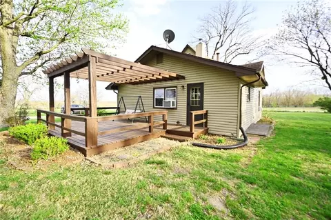 Exterior - 30704 Outerbelt Rd, Lees Summit, MO 64086 photo 2 of 26