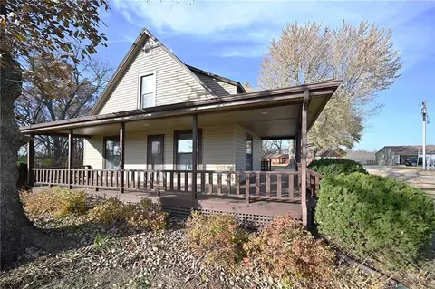 Exterior - 30704 Outerbelt Rd, Lees Summit, MO 64086 photo 5 of 26