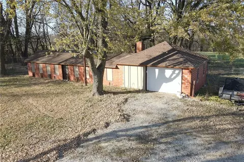 Exterior - 30704 Outerbelt Rd, Lees Summit, MO 64086 photo 22 of 26