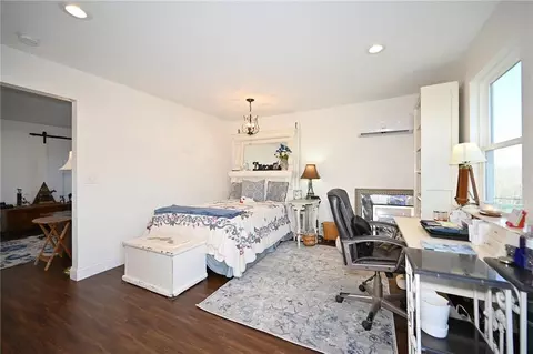 Bedroom - 30704 Outerbelt Rd, Lees Summit, MO 64086 photo 4 of 4