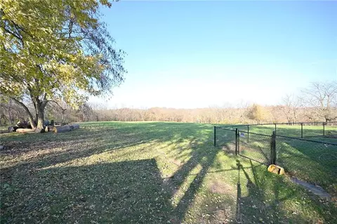 Exterior - 30704 Outerbelt Rd, Lees Summit, MO 64086 photo 23 of 26
