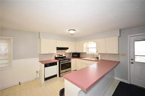 Kitchen - 30704 Outerbelt Rd, Lees Summit, MO 64086 photo 1 of 3