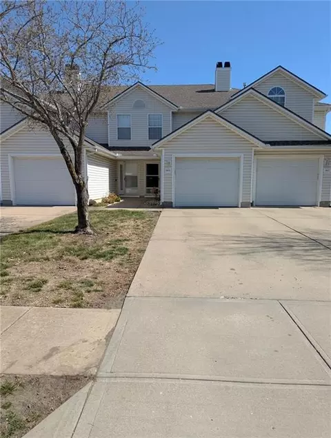 1415 SE Norwood Dr, Lees Summit, MO 64086