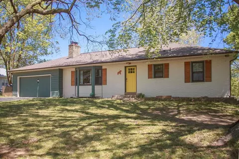 545 Jefferson Cir, Liberty, MO 64068