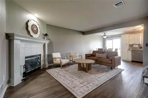 5833 Plantation Ln #199B, Lees Summit, MO 64064