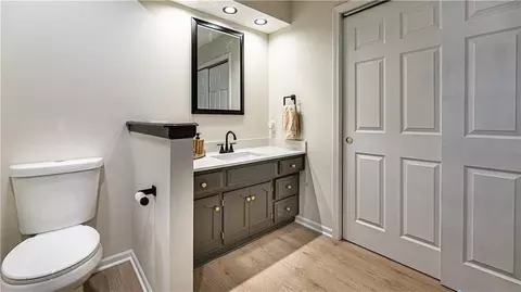 Bath - 16900 E 49th Ter, Independence, MO 64055 photo 2 of 4