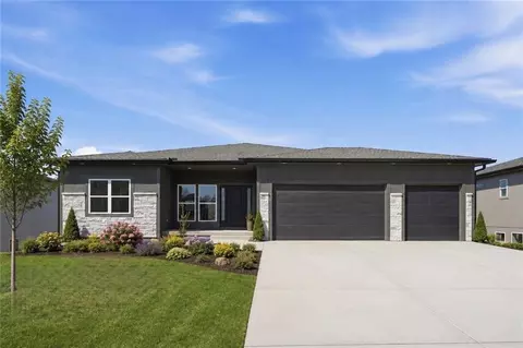 1412 NErnest Way, Lees Summit, MO 64086