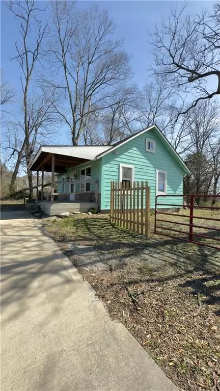 Exterior - 9409 E Independence Ave, Independence, MO 64053 photo 3 of 3